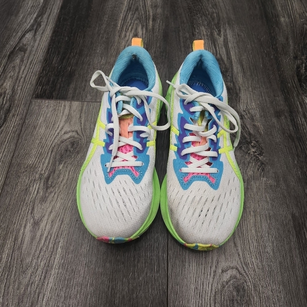 Asics Women's Nova Blast Running Shoes Size 7.5 Green And White